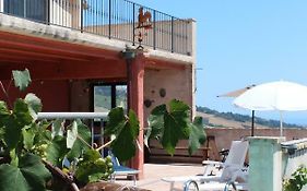 Il Piccolo Carro Apartments